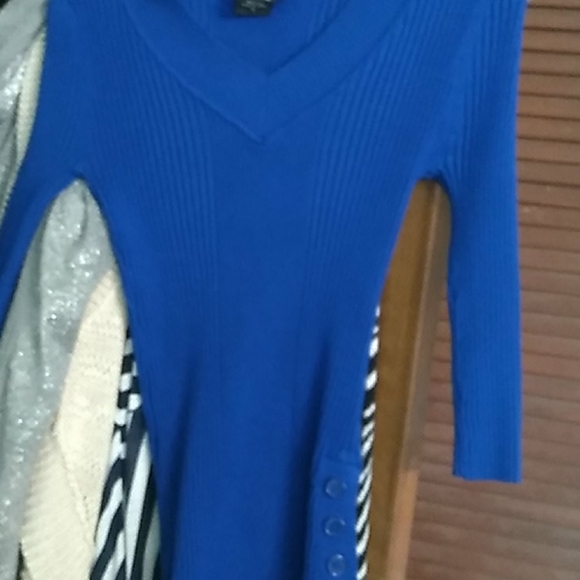 Lghtweight 3 quarter arm length sweater - Picture 3 of 4